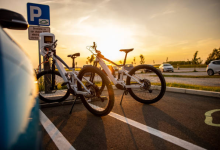 Electric Bikes vs. Traditional Bicycles: Examining the Advantages and Difference