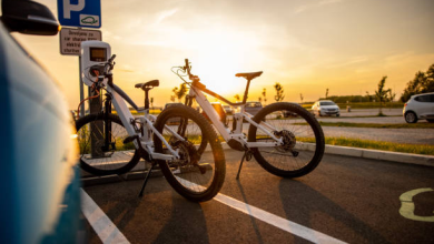 Electric Bikes vs. Traditional Bicycles: Examining the Advantages and Difference